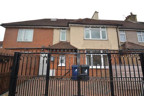 5 bedroom semi-detached house to rent, Olive Road, Ealing