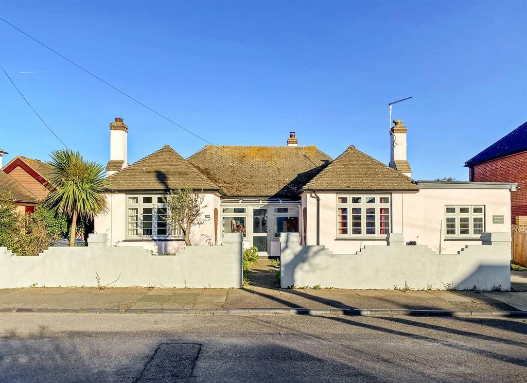 The Broadway, Herne Bay 4 bed detached bungalow for sale £599,995