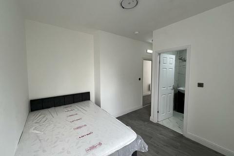 4 bedroom flat to rent, Wallsend, Newcastle upon Tyne NE28