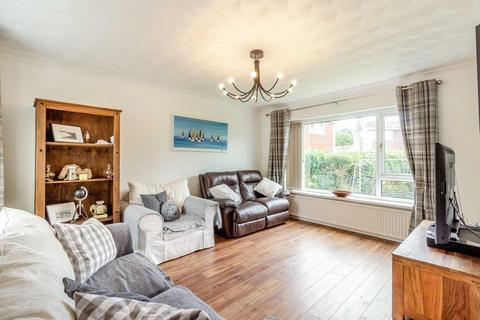 4 bedroom detached house for sale, St Marys Close, Abergavenny