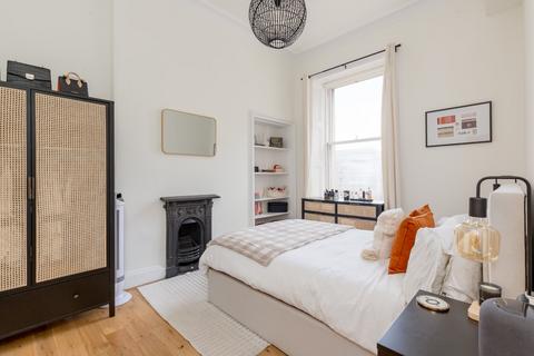 13/4 Bruntsfield Place, Edinburgh, EH10 4HN