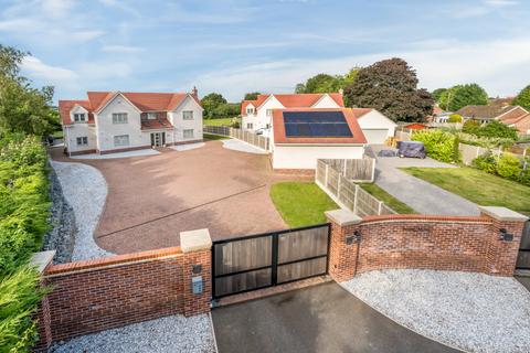 1, Botany Mews Baytree Lane, Little Clacton, Clacton-on-sea, CO16 9LY