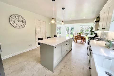 5 bedroom detached house for sale, Waterleat Glade, Poulton-Le-Fylde FY6