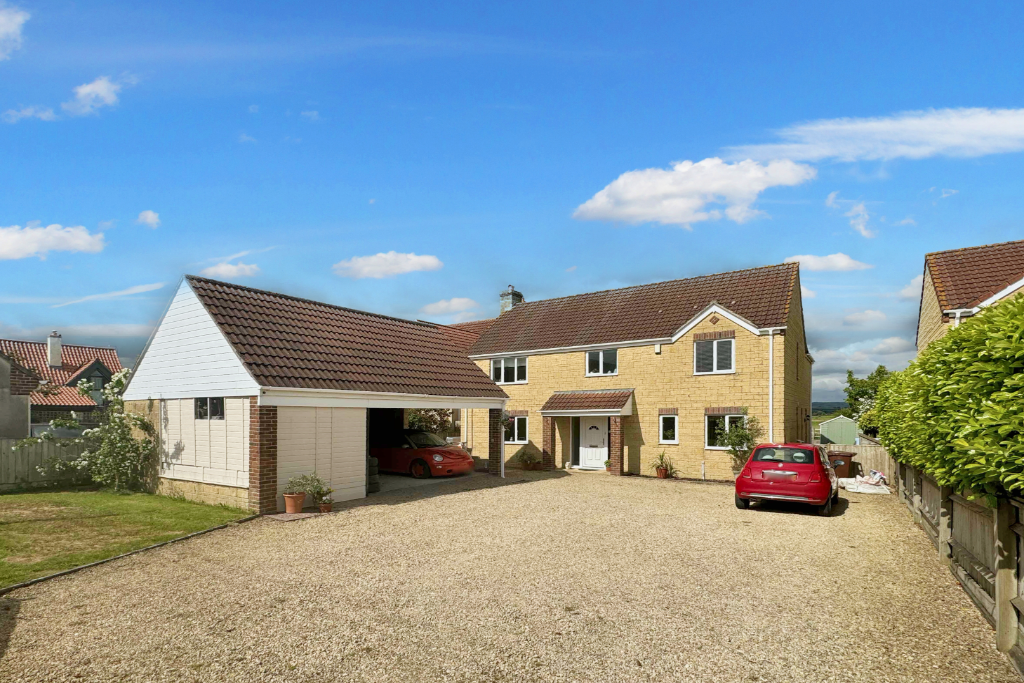 Glastonbury Road, Meare 4 bed detached house for sale £550,000