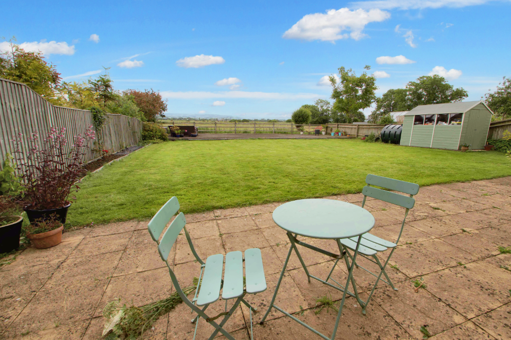 Glastonbury Road, Meare 4 bed detached house for sale £550,000