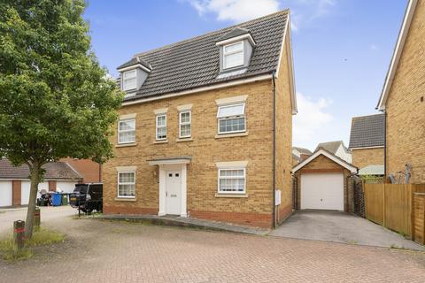 6 bedroom detached house for sale, Amethyst Drive, Sittingbourne, Kent, ME10