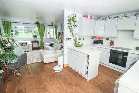 2 Avon Way, Portishead, Bristol, BS20 6JQ