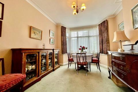 99 Ashridge Crescent, London, SE18 3EA
