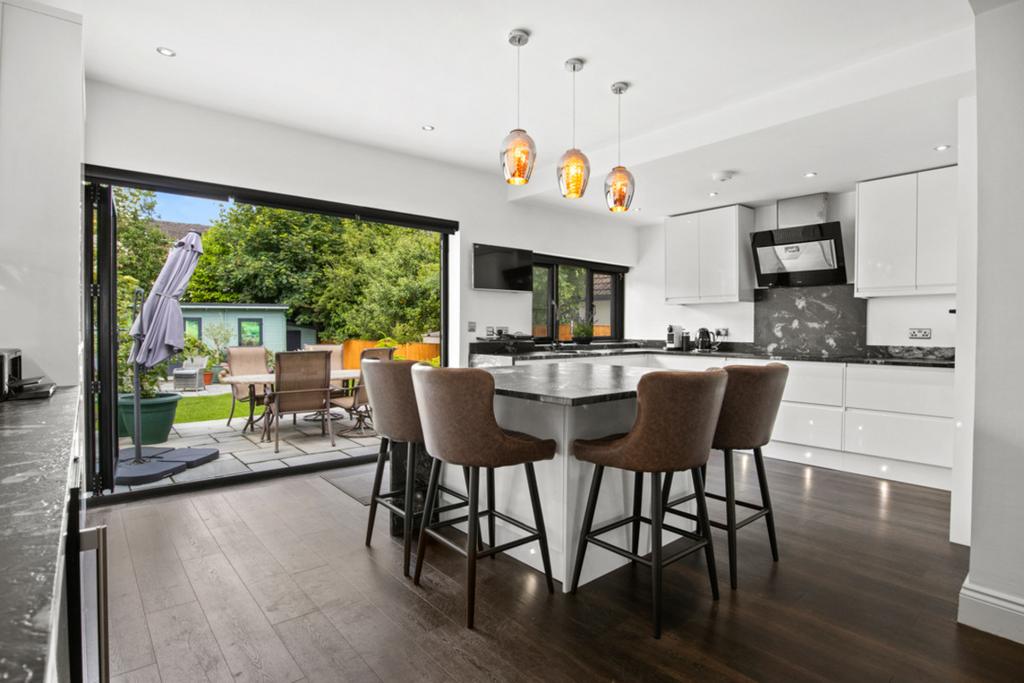 Orient Drive, Liverpool, L25 2 bed semidetached house for sale £400,000