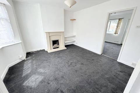 3 bedroom terraced house to rent, Fengate, Peterborough, PE1