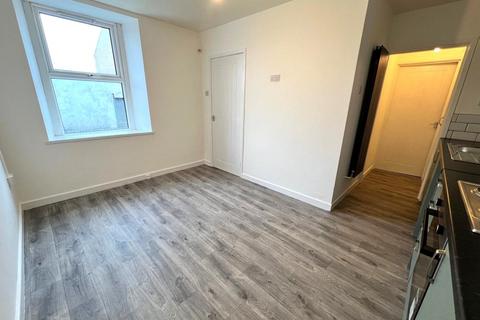 1 bedroom flat to rent, North Hill Road, Swansea SA1