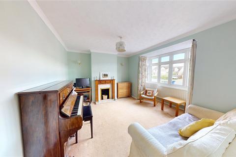 214 Southend Road, Stanford-le-hope, SS17 7AQ