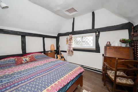 3 bedroom cottage for sale, High Street, Billingshurst