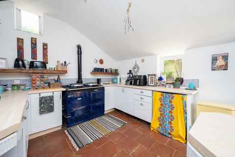 3 bedroom cottage for sale, High Street, Billingshurst