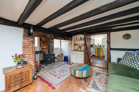 3 bedroom cottage for sale, High Street, Billingshurst