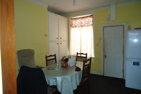 3 bedroom terraced house for sale, Colwyn View, Leeds LS11