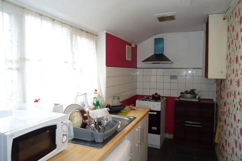 3 bedroom terraced house for sale, Colwyn View, Leeds LS11