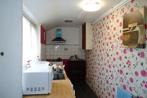 5 Colwyn View, Leeds, LS11 6LN