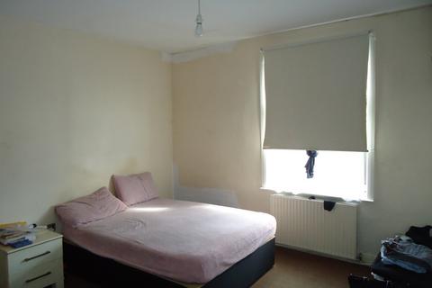 5 Colwyn View, Leeds, LS11 6LN