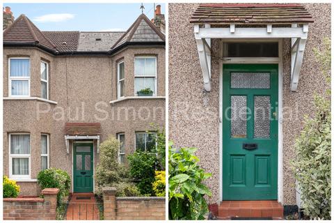 98l Woodlands Park Road, South Tottenham, London, N15 3SD