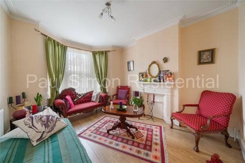 98l Woodlands Park Road, South Tottenham, London, N15 3SD