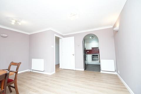 2 bedroom apartment to rent, Uxbridge Road, Pinner HA5