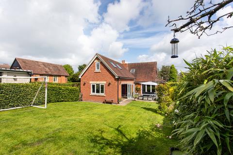 4 bedroom detached house for sale, Tynings Lane, Bratton
