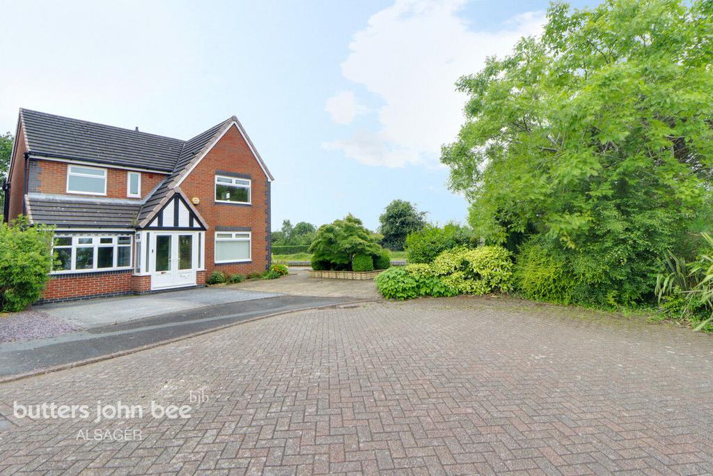 Carlyle Close, Rode Heath 4 bed detached house for sale £449,999