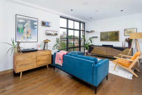 2 bedroom apartment to rent, Bracklyn Street, London, N1