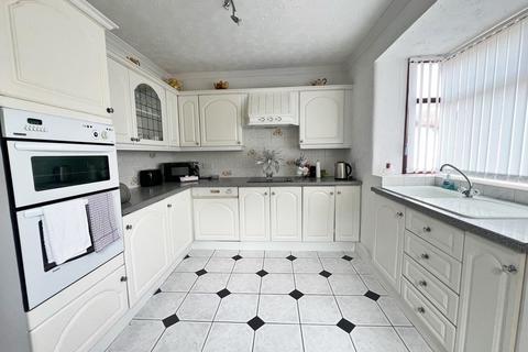 15 Addison Square, Widnes, WA8 7DF