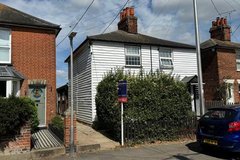 2 bedroom semi-detached house for sale, Albert Road, Burnham-on-Crouch