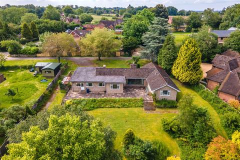 4 bedroom bungalow for sale, Spurgrove, Henley-on-Thames RG9