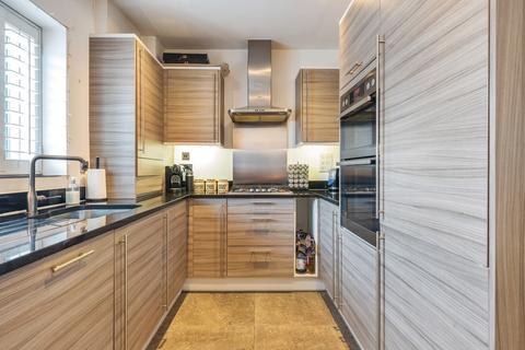8 Diamond Jubilee Way, Carshalton, SM5 4AS