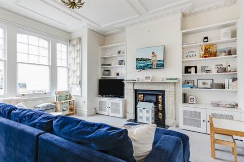 3 bedroom flat for sale, Parsons Green Lane, London, SW6