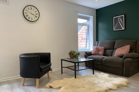 3 bedroom apartment to rent, Upper Chorlton Road, Whalley Range