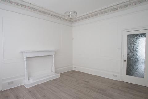2 bedroom apartment to rent, Carillon Road, Glasgow G51