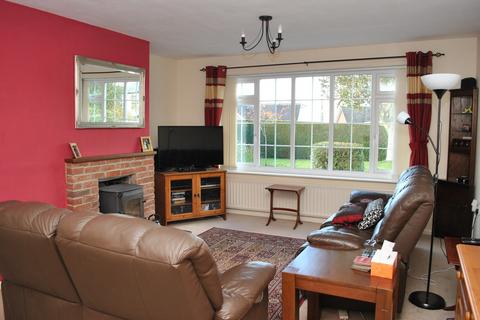 2 bedroom detached bungalow to rent, Moreton Street, Prees, Whitchurch, Shropshire