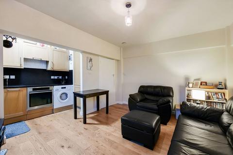 2 bedroom flat to rent, Sandhurst Court, Brixton, London, SW2