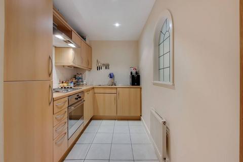 1 bedroom flat for sale, Susan Constant Court, Canary Wharf, London, E14