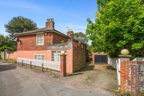 5 bedroom detached house for sale, Mill Lane, Corton