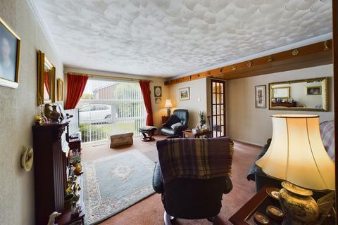 9 Laurel Close, Lichfield, WS13 6TT