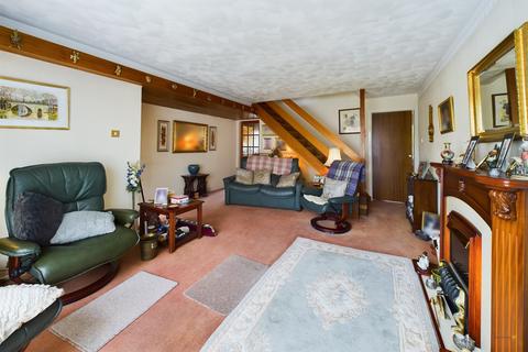 9 Laurel Close, Lichfield, WS13 6TT