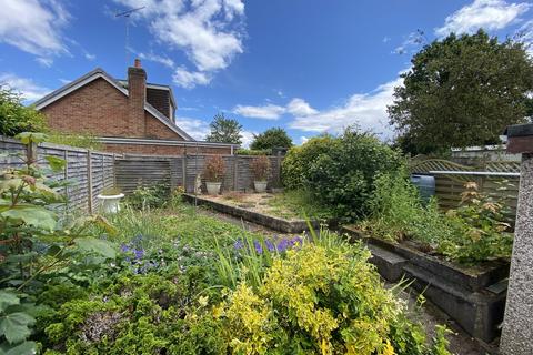 3 bedroom semi-detached house for sale, Coton Road, Walton-on-Trent