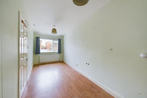 4 bedroom end of terrace house for sale, Limehurst Avenue, Loughborough