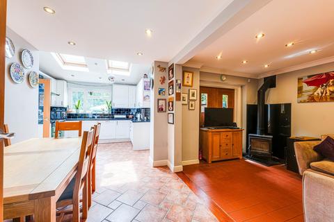 4 bedroom detached house for sale, Spindle Beams, Rochford, SS4