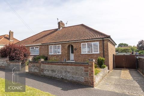 2 bedroom semi-detached bungalow for sale, City View Road, Hellesdon, Norwich