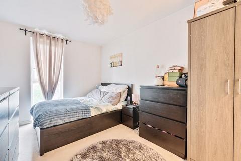 30 Whitestone Way, Croydon, CR0 4FG