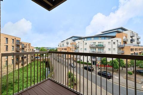 30 Whitestone Way, Croydon, CR0 4FG