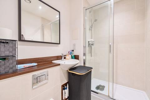 30 Whitestone Way, Croydon, CR0 4FG