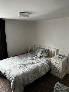 6 bedroom flat share to rent, Southampton Road, Ringwood